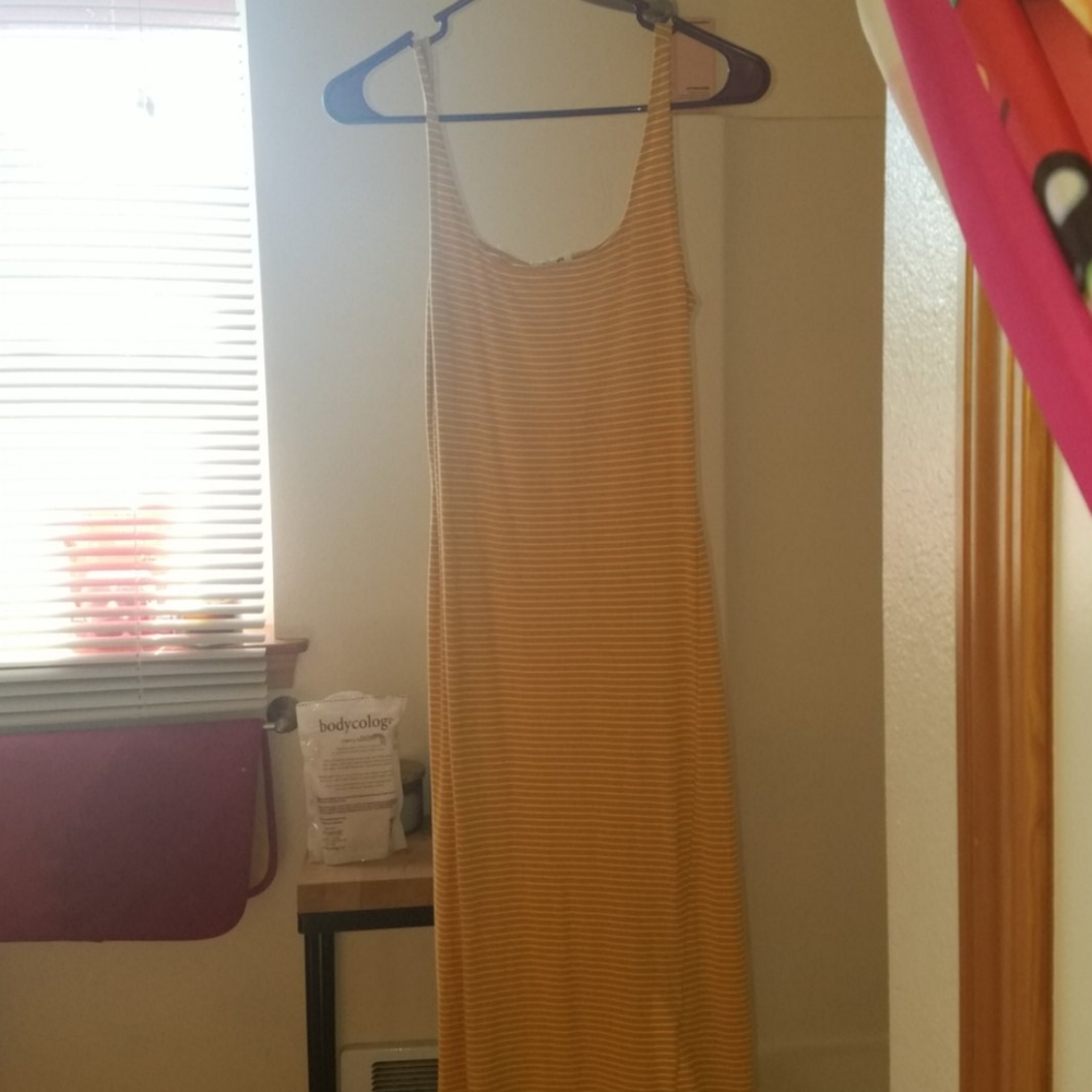 Hearts and Hip summer stripped yellow dress.